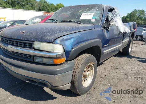 2002 Chevrolet Silverado 1500 z USA, uszkodzony, nr VIN 1GCEK14V32E229595